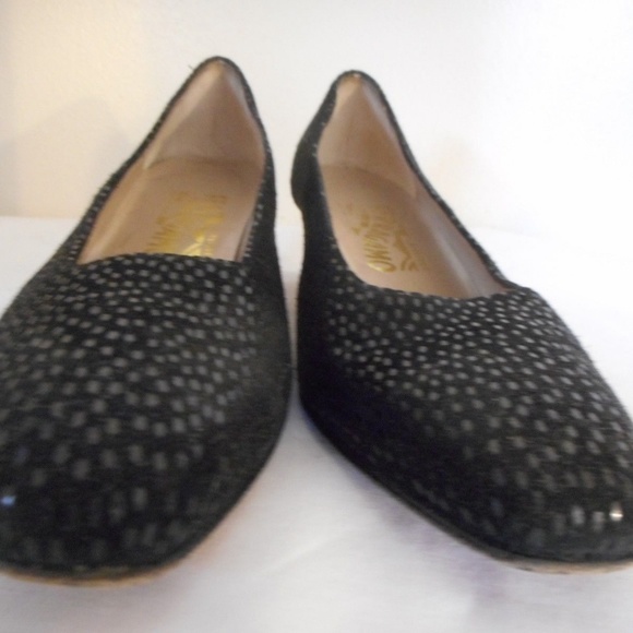 Salvatore Ferragamo Size 7.5 4A Black Pump Shoe - Picture 4 of 7